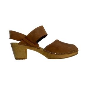 Authentic Swedish clog heels—NEED REPAIR